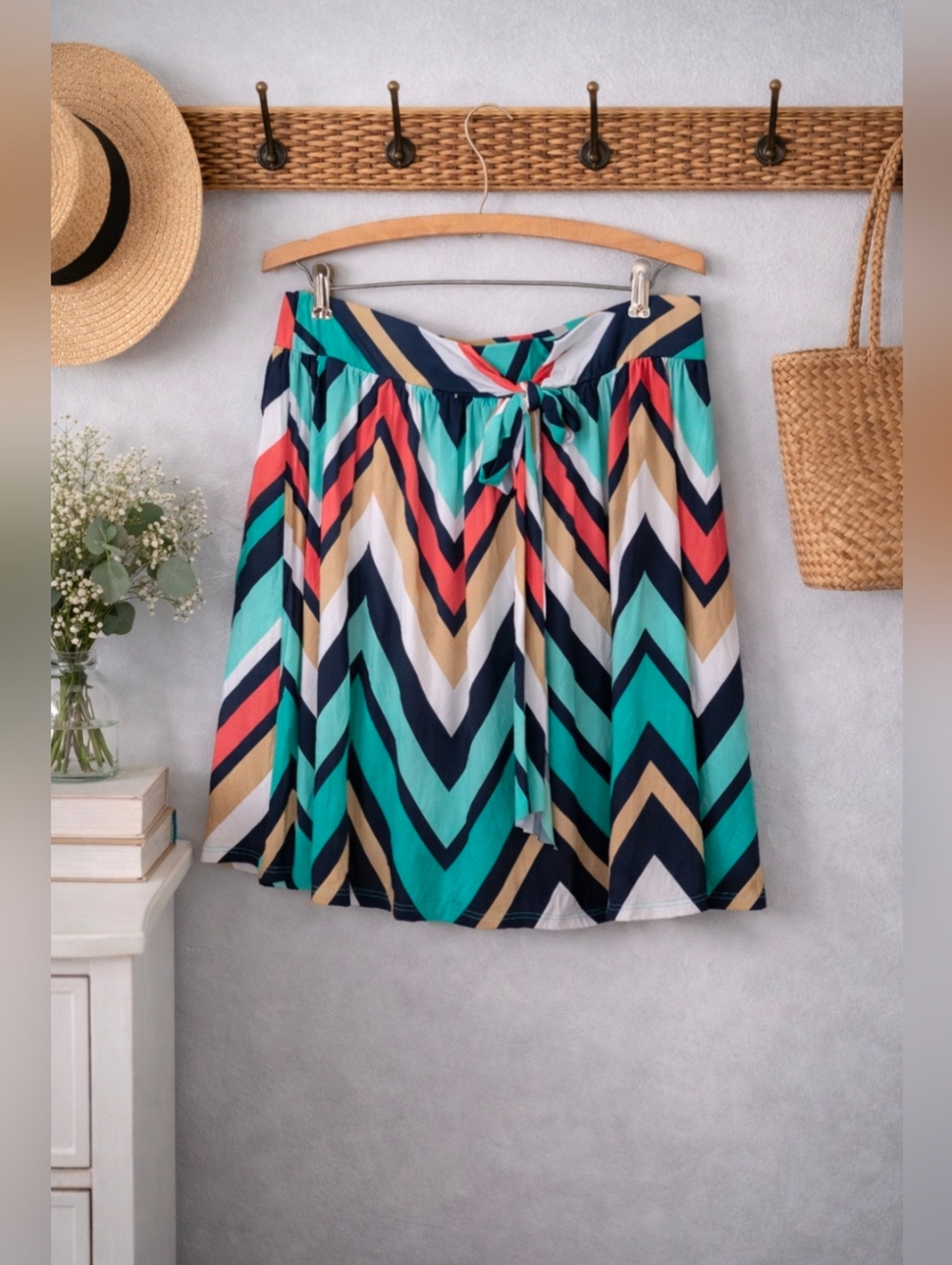 Hail3y:23 | Large | Lightweight Colorful Skirt | Abt 19" Long